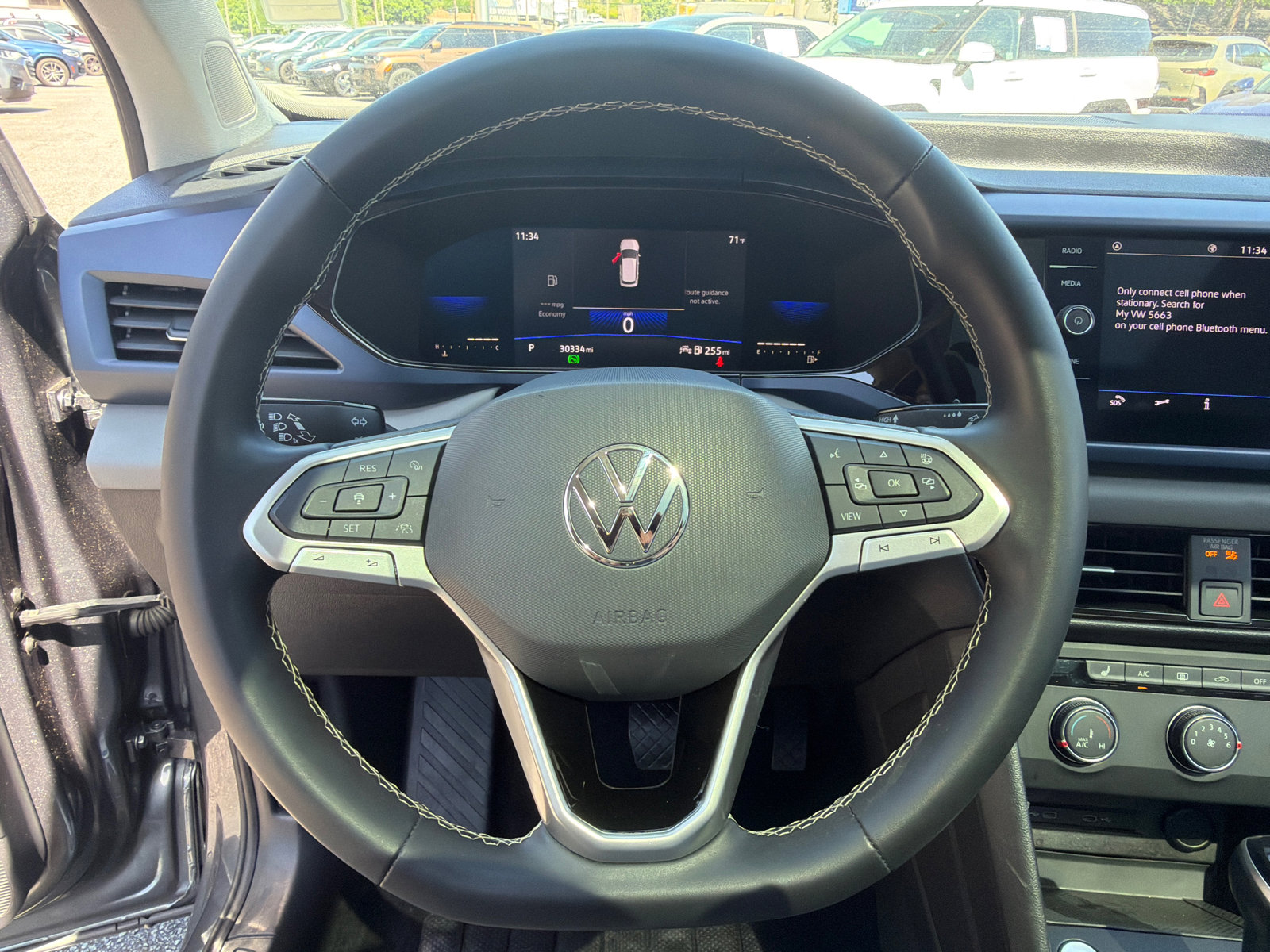 Used 2022 Volkswagen Taos SE w/ Panoramic Sunroof Package image 23