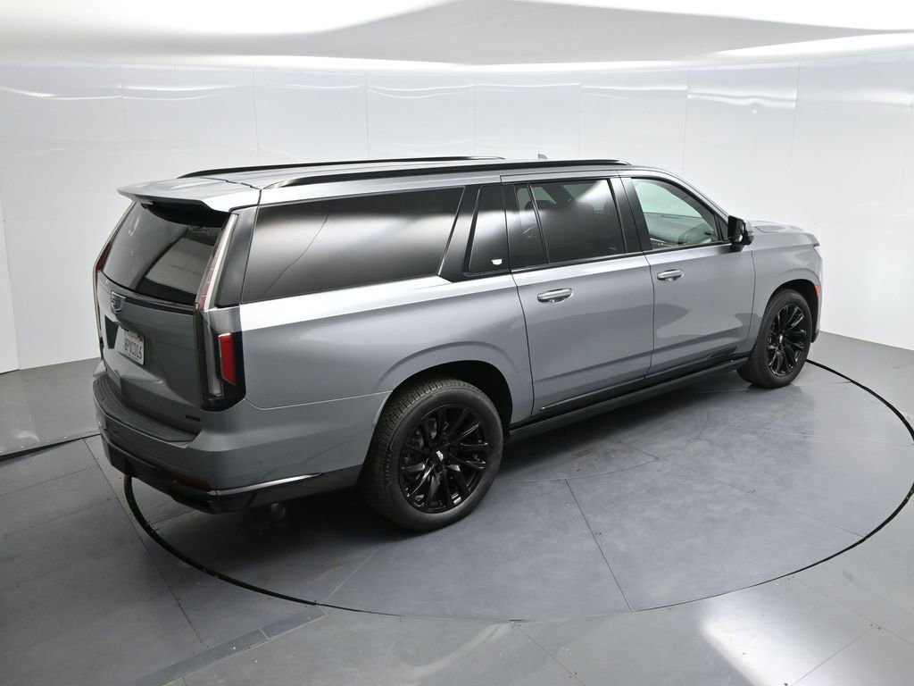 Used 2023 Cadillac Escalade ESV Sport Platinum w/ LPO, ONYX Package AWD/4WD image 63