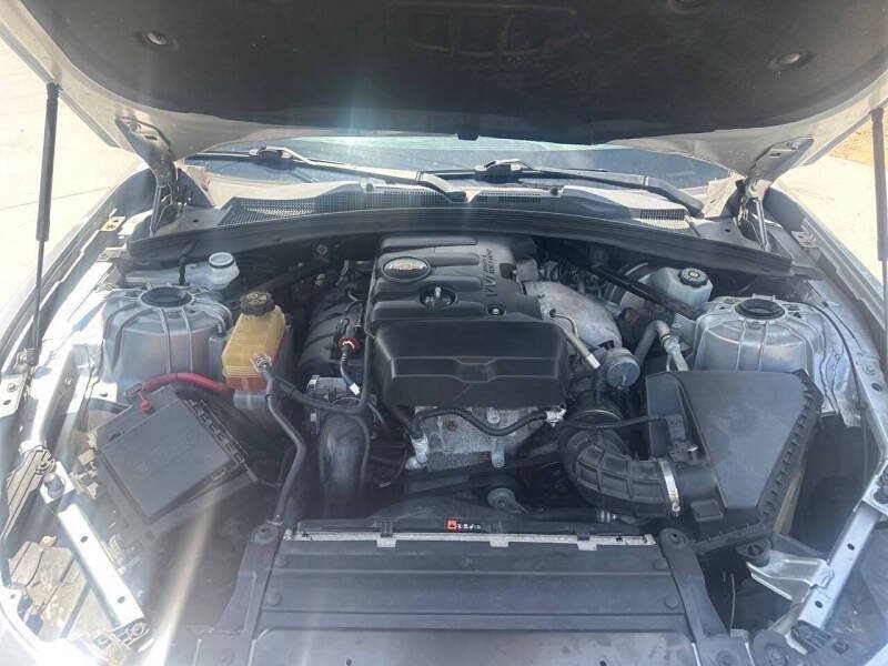 Used 2019 Chevrolet Camaro LT RWD image 10