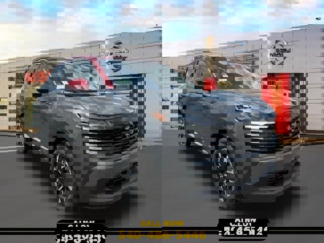 New 2025 Nissan Kicks SV