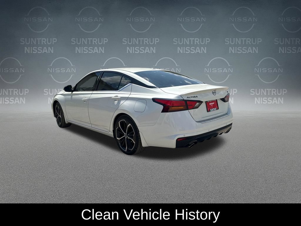 Used 2023 Nissan Altima 2.5 SR w/ SR Premium Package FWD image 4