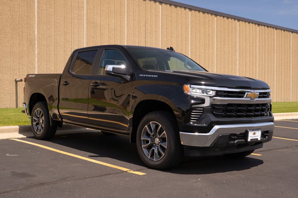 New 2025 Chevrolet Silverado 1500 LT image 2