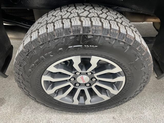 Used 2023 GMC Sierra 1500 AT4 w/ AT4 Preferred Package image 14