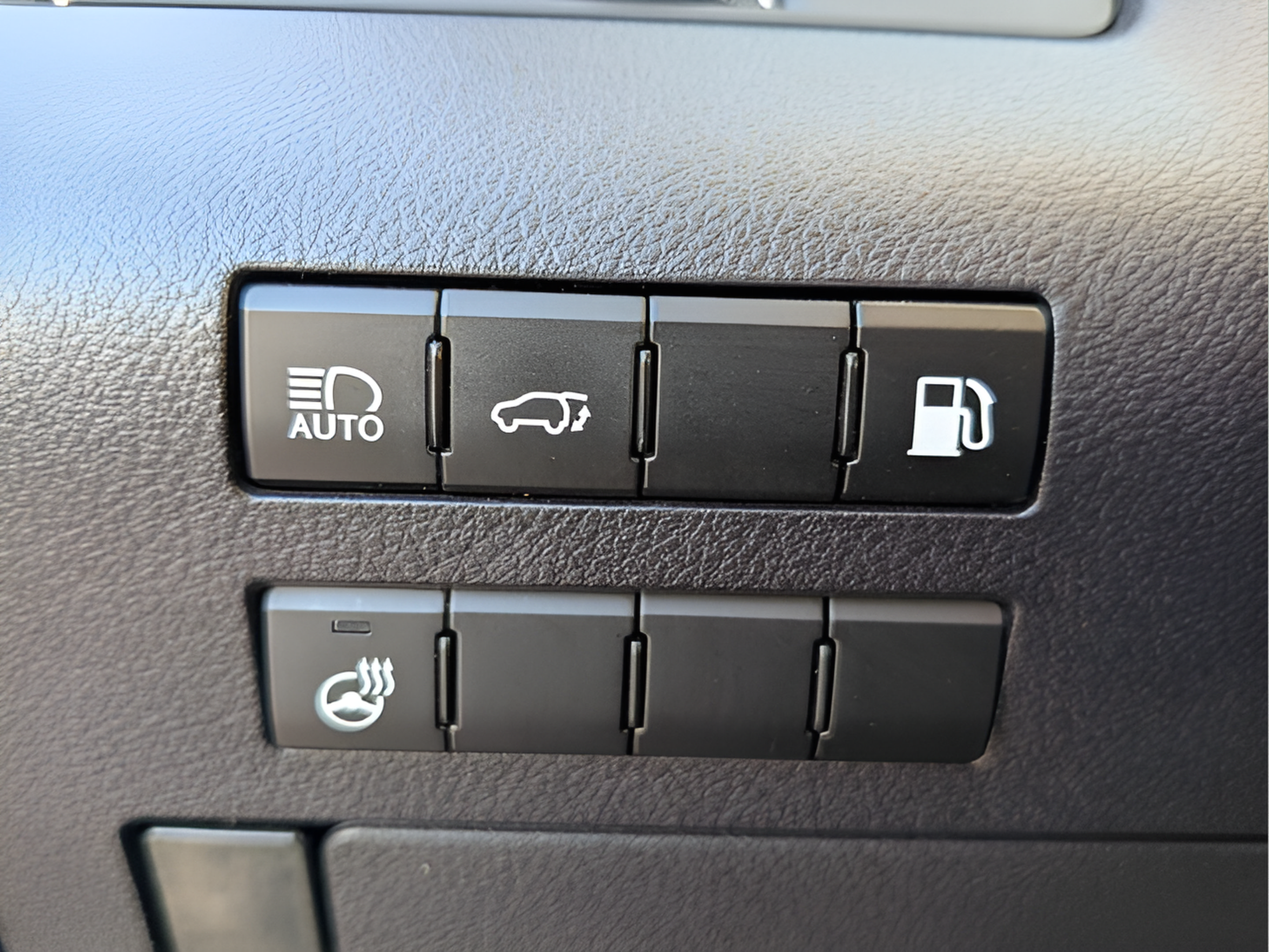 Certified 2022 Lexus RX 450h AWD w/ Premium Package image 28