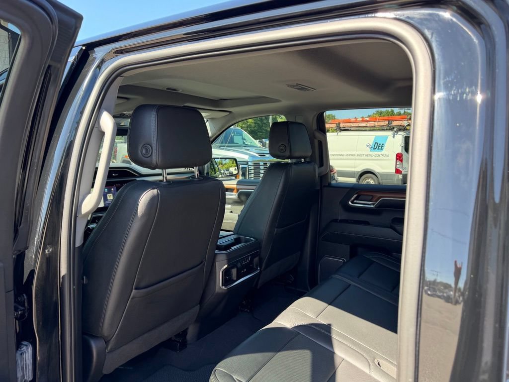 Used 2023 GMC Sierra 1500 Denali w/ Denali Reserve Package AWD/4WD image 38