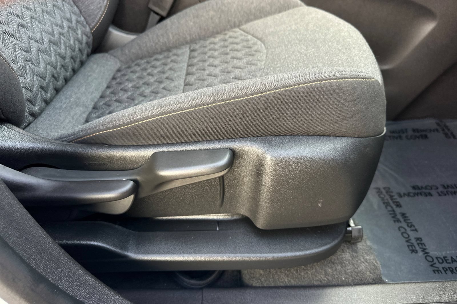 Used 2024 Chevrolet Equinox LT FWD image 23