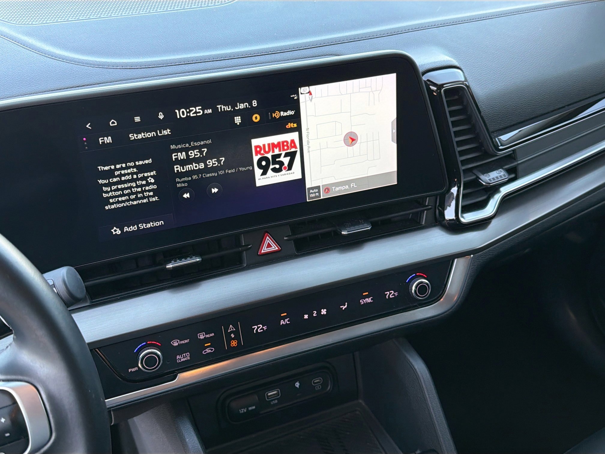 Used 2024 Kia Sportage EX image 26