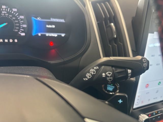 Used 2024 Ford Edge ST-Line w/ Class II Trailer Tow Package image 29