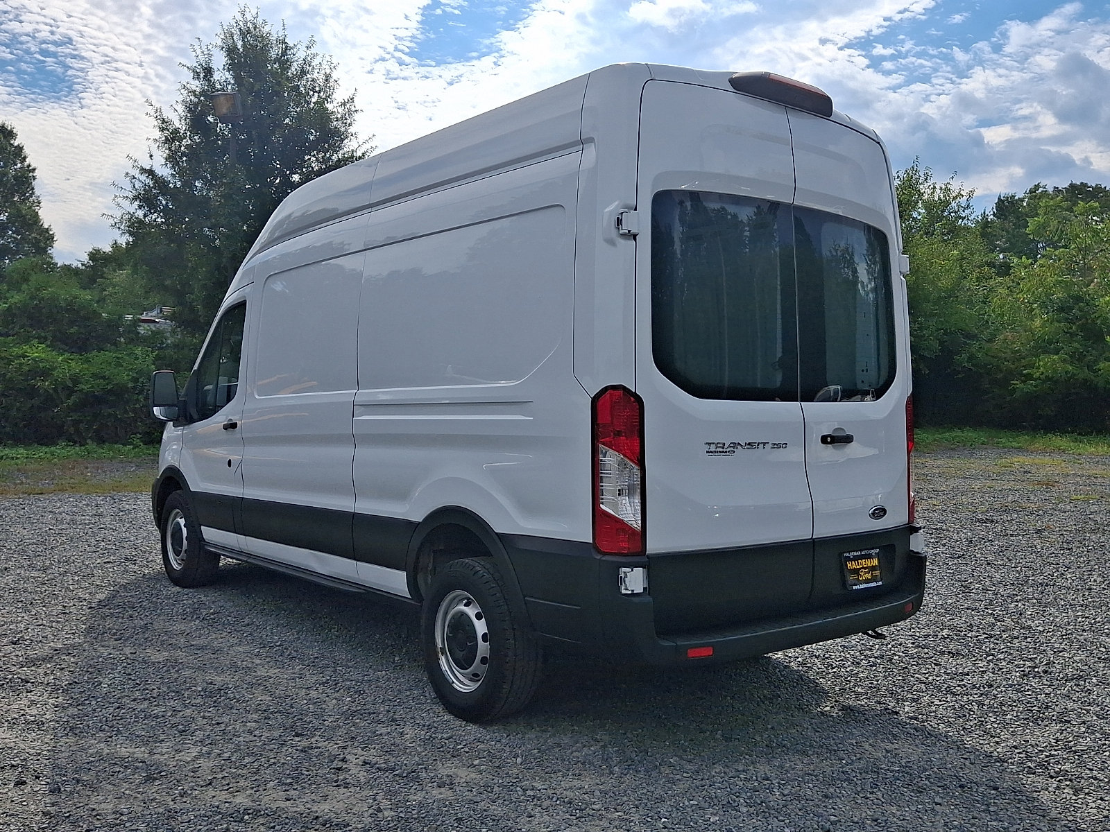 Used 2021 Ford Transit 250 148 High Roof RWD image 5