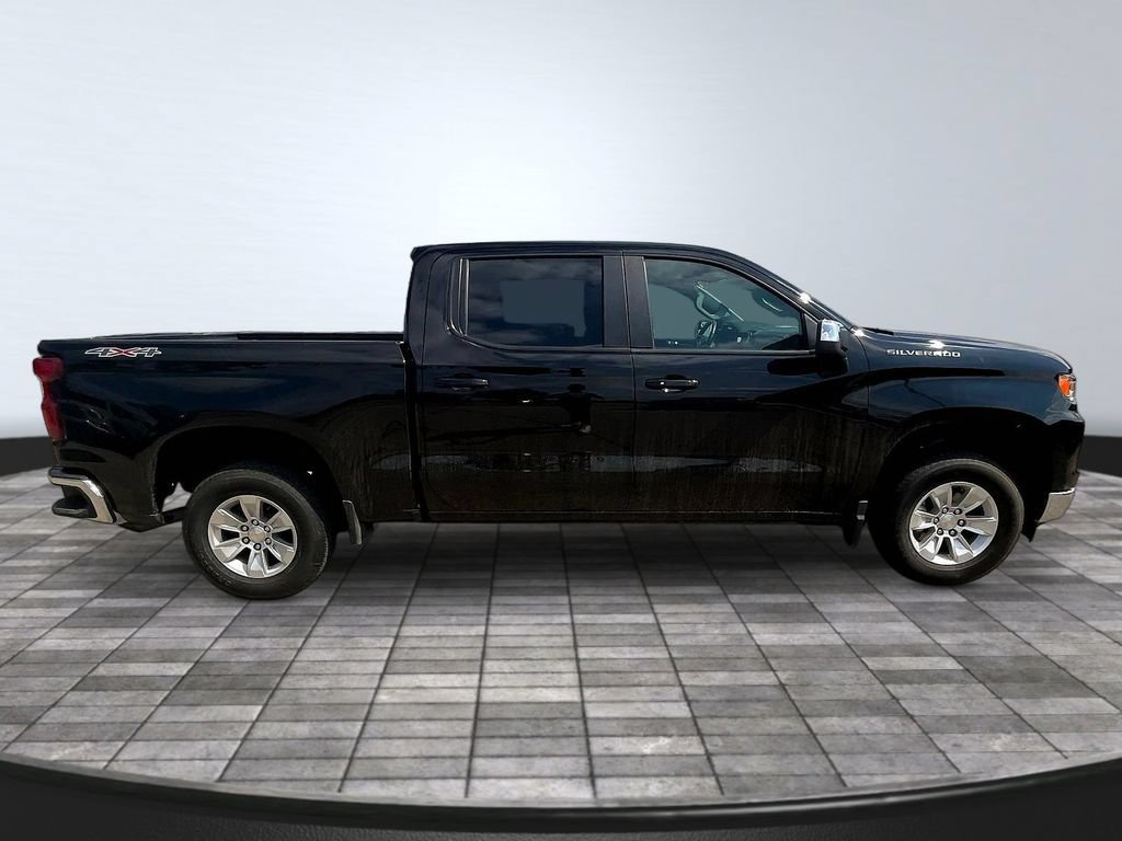 Used 2023 Chevrolet Silverado 1500 LT AWD/4WD image 8