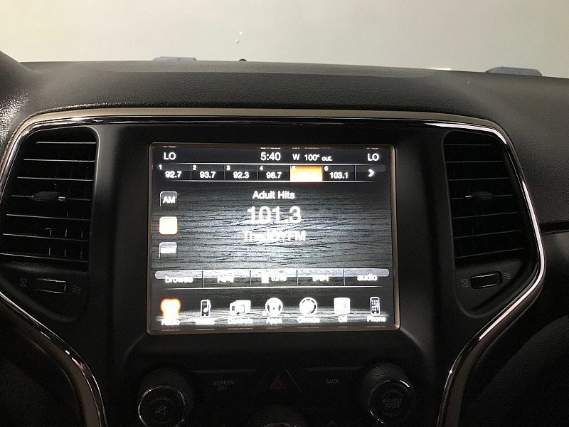 Used 2014 Jeep Grand Cherokee Laredo w/ 18" Wheel & 8.4" Radio Group AWD/4WD image 27