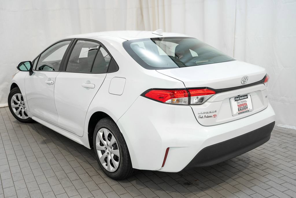 Used 2024 Toyota Corolla LE image 4