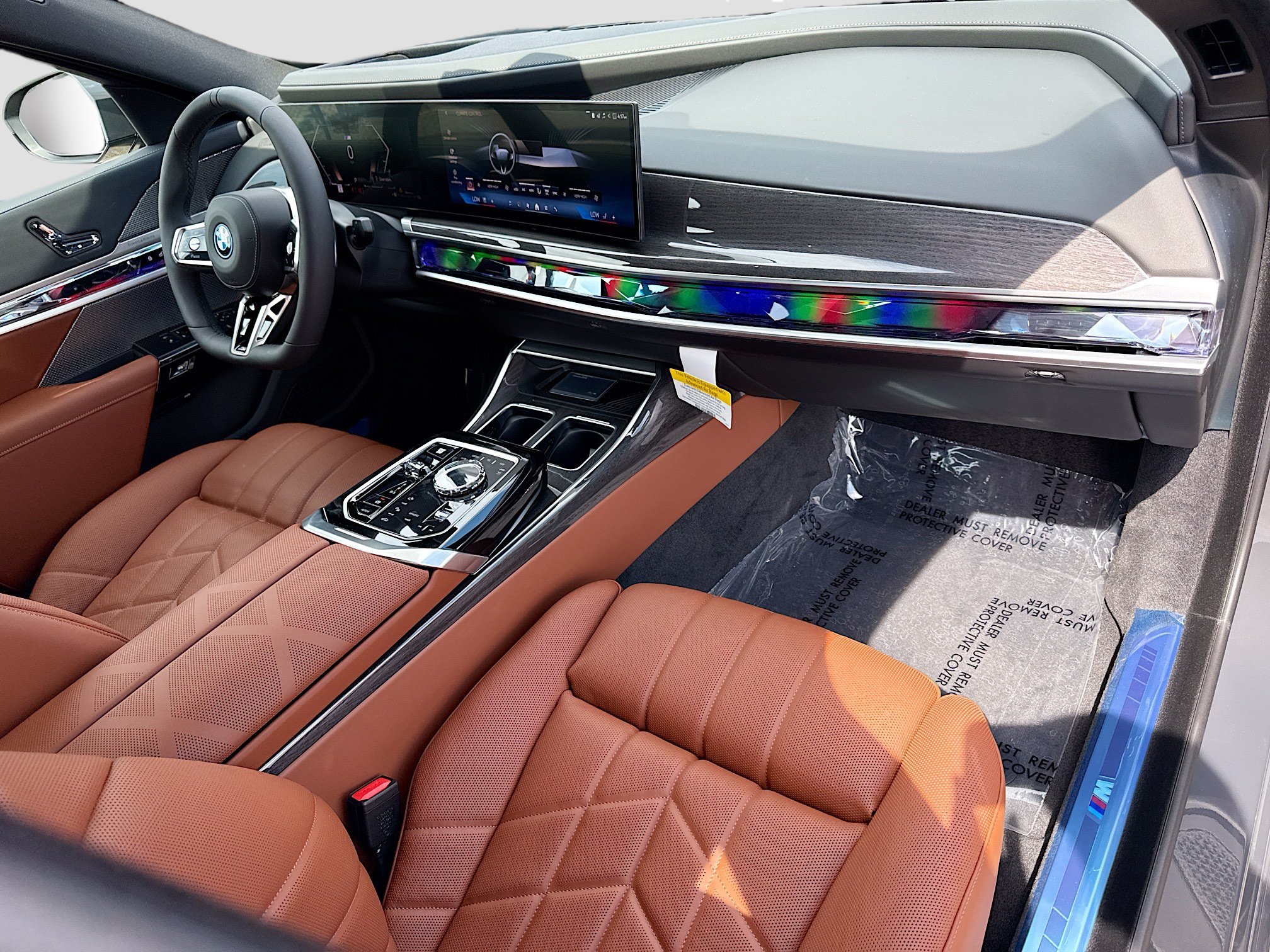New 2026 BMW 750e xDrive AWD/4WD image 14