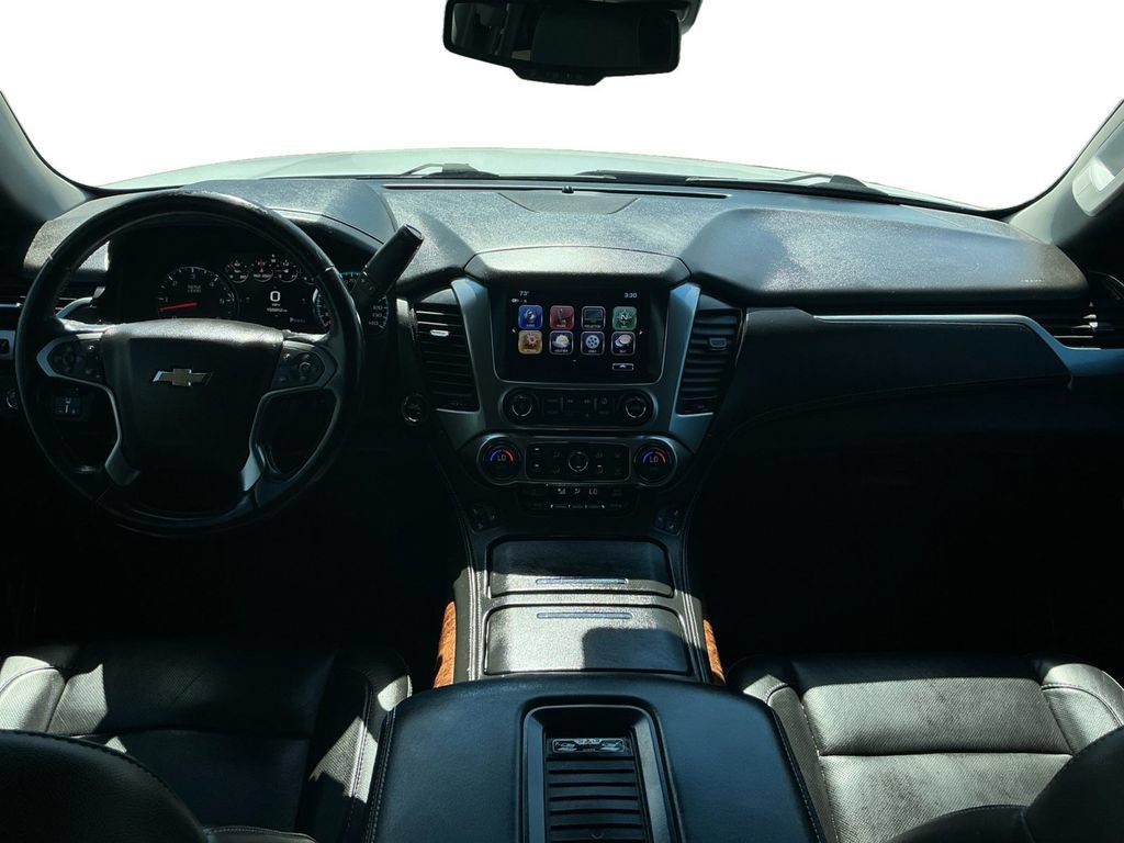 Used 2019 Chevrolet Suburban Premier AWD/4WD image 17
