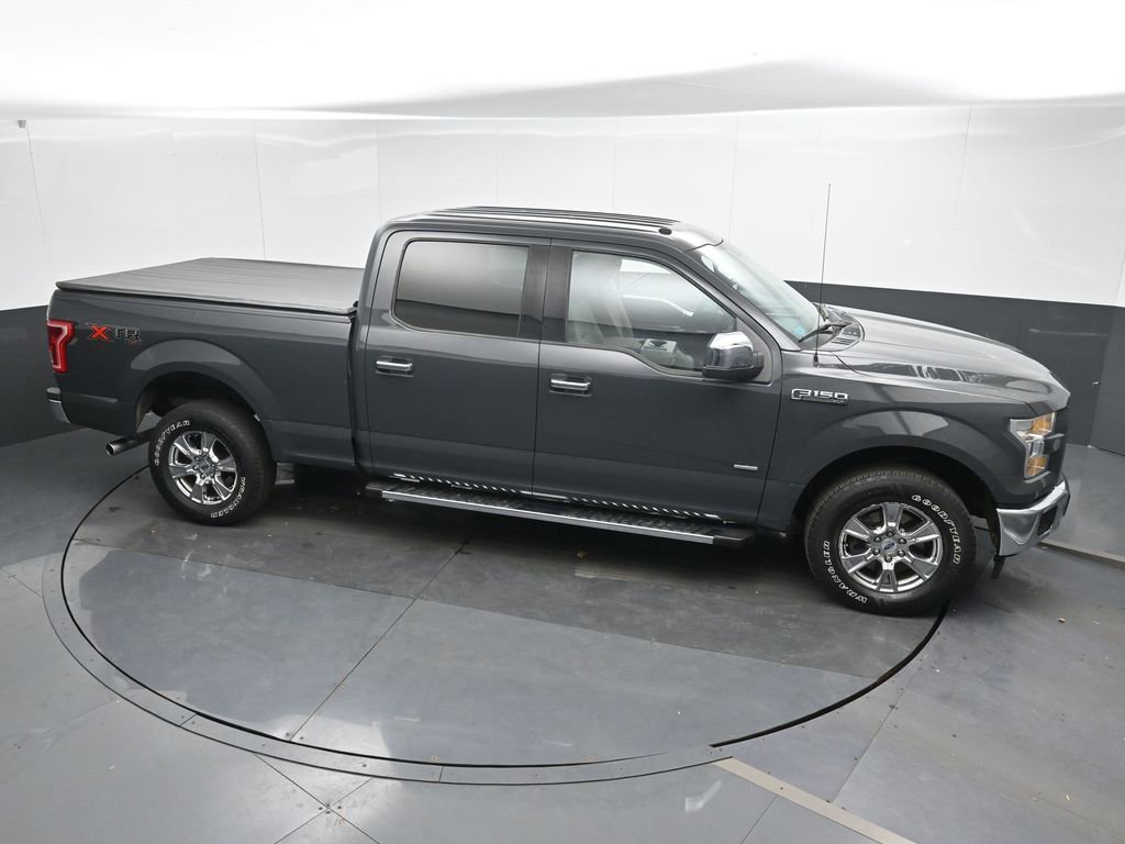 Used 2017 Ford F150 XLT w/ XTR Package image 31