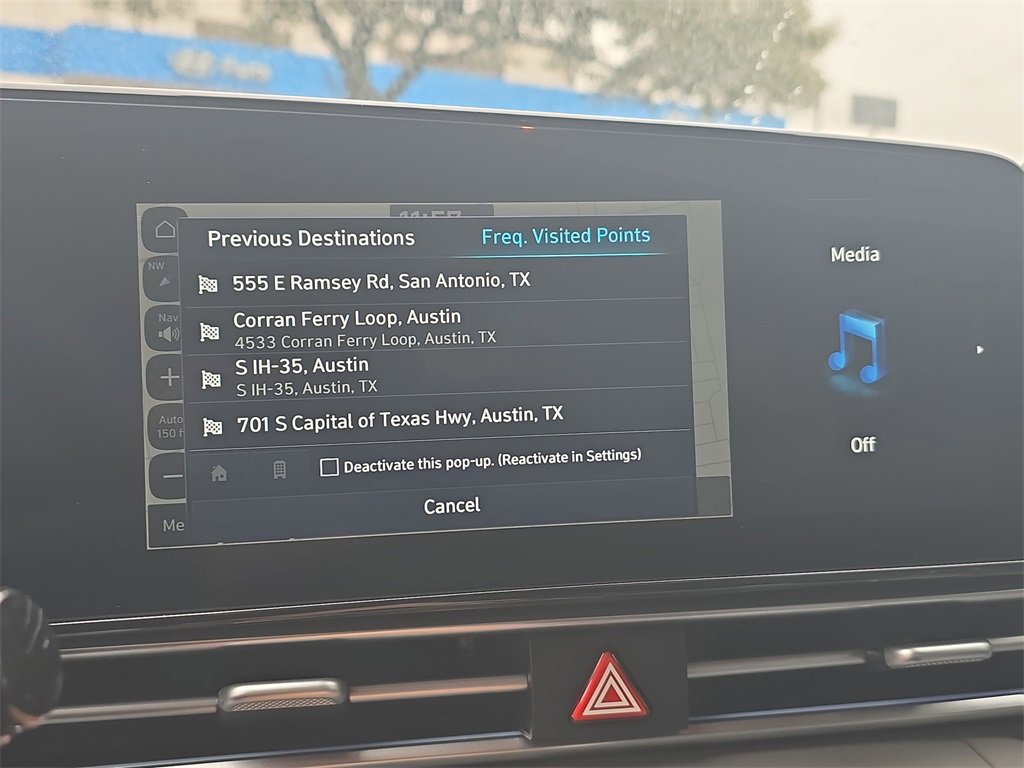 Used 2025 Hyundai Elantra SEL image 21