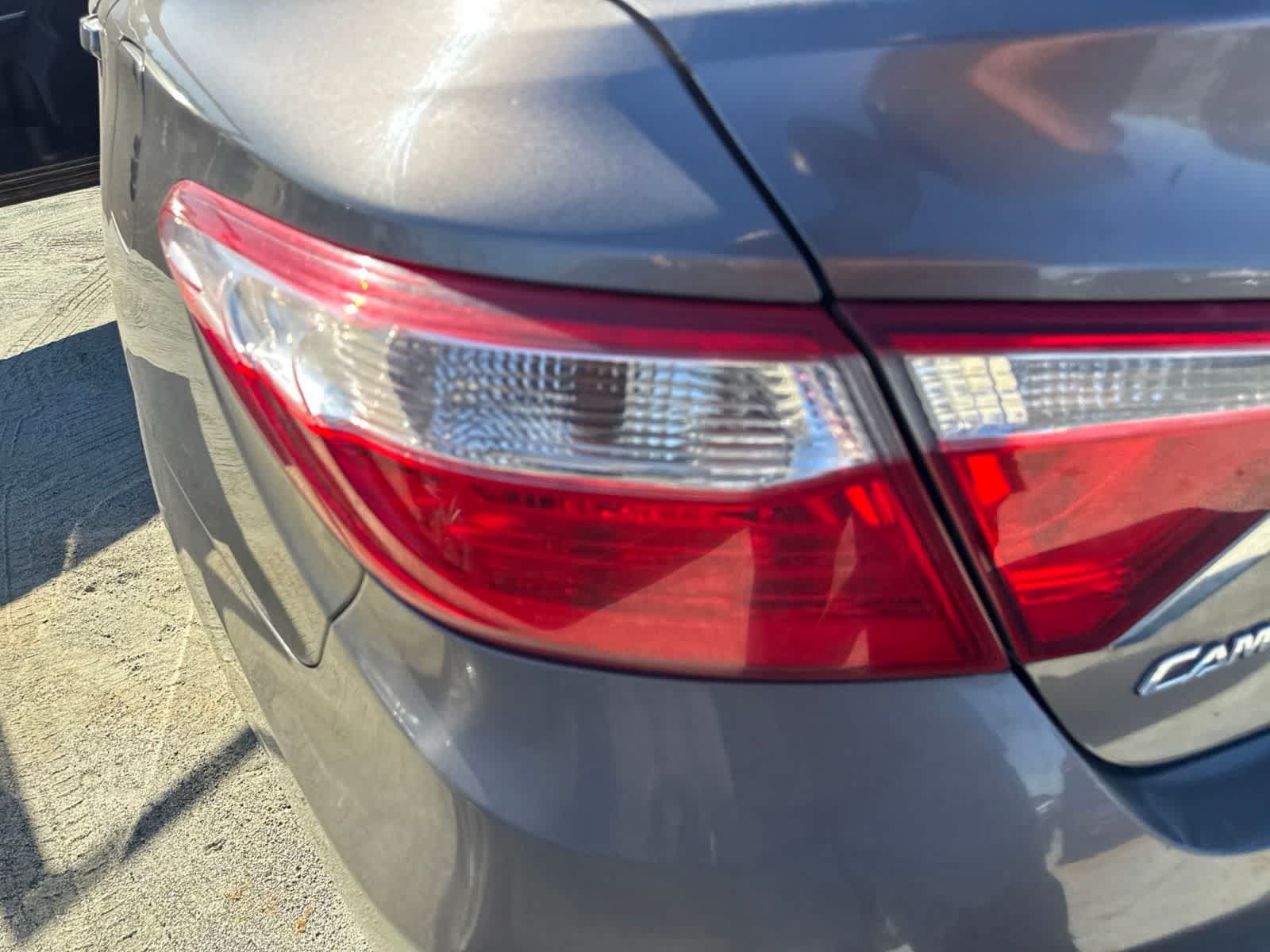 Used 2015 Toyota Camry LE FWD image 10