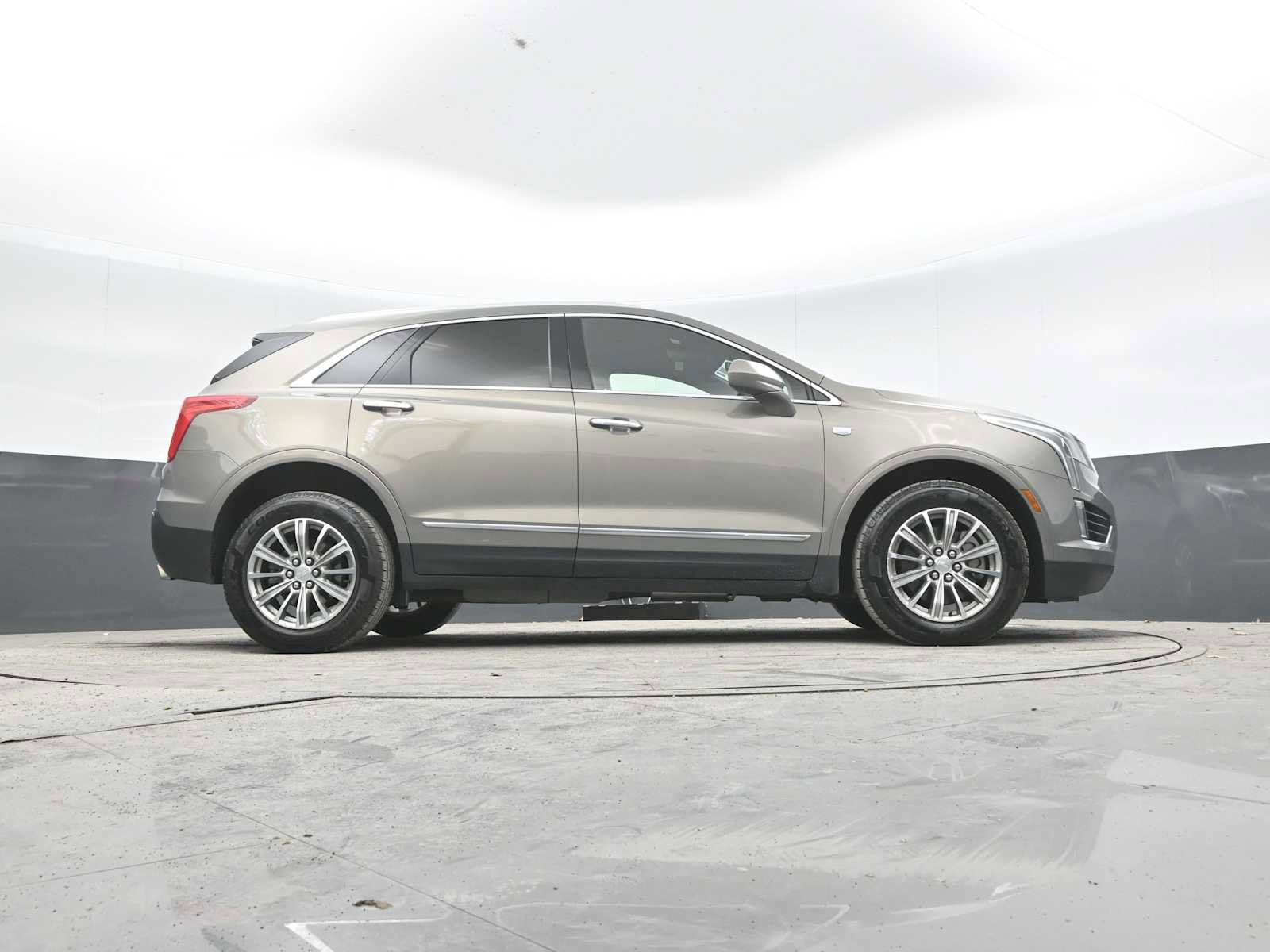 Used 2019 Cadillac XT5 Luxury AWD/4WD image 44