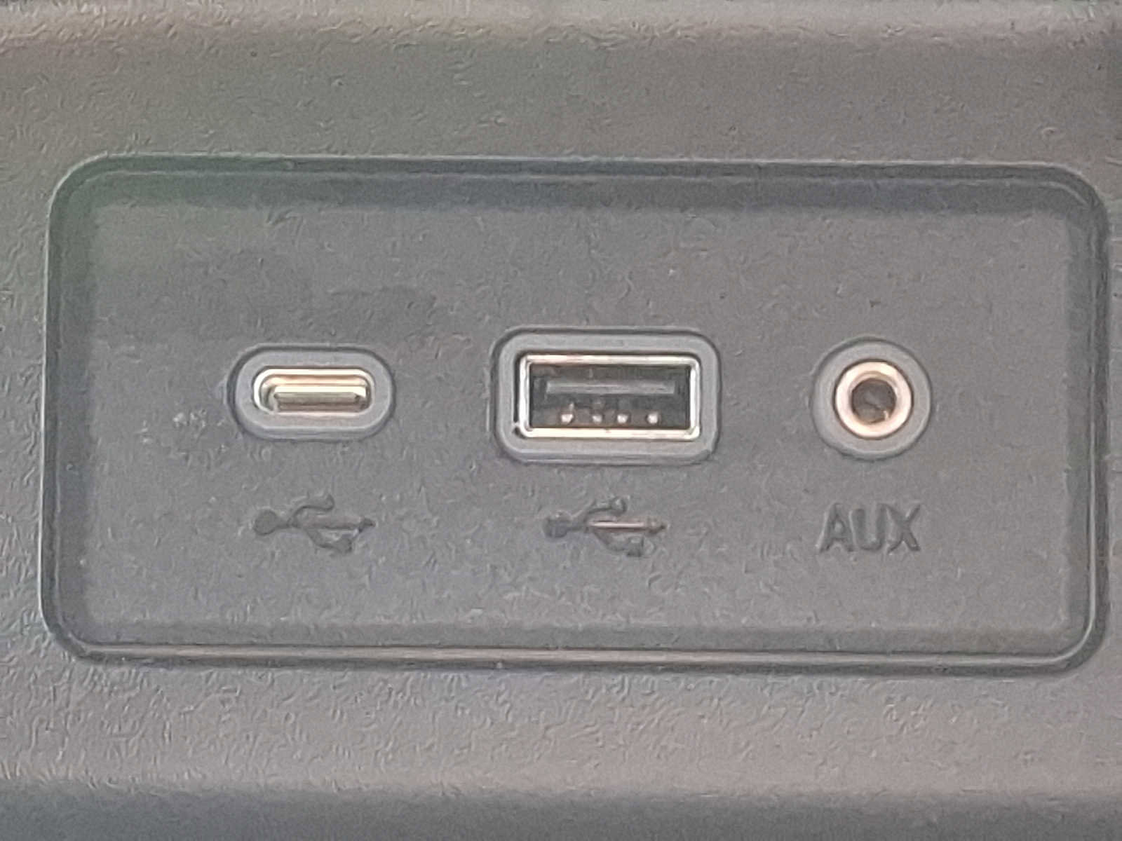 Used 2024 Chevrolet Equinox LT w/ LPO, Floor Liner Package image 23