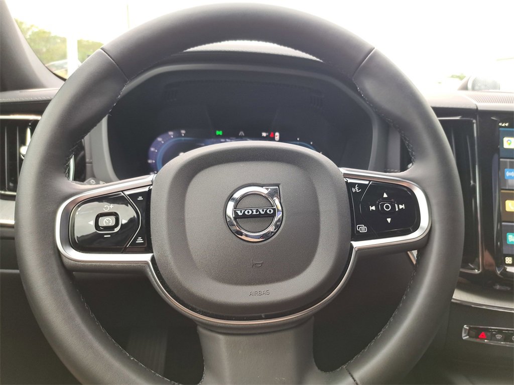 Used 2024 Volvo XC60 T8 Ultimate image 10