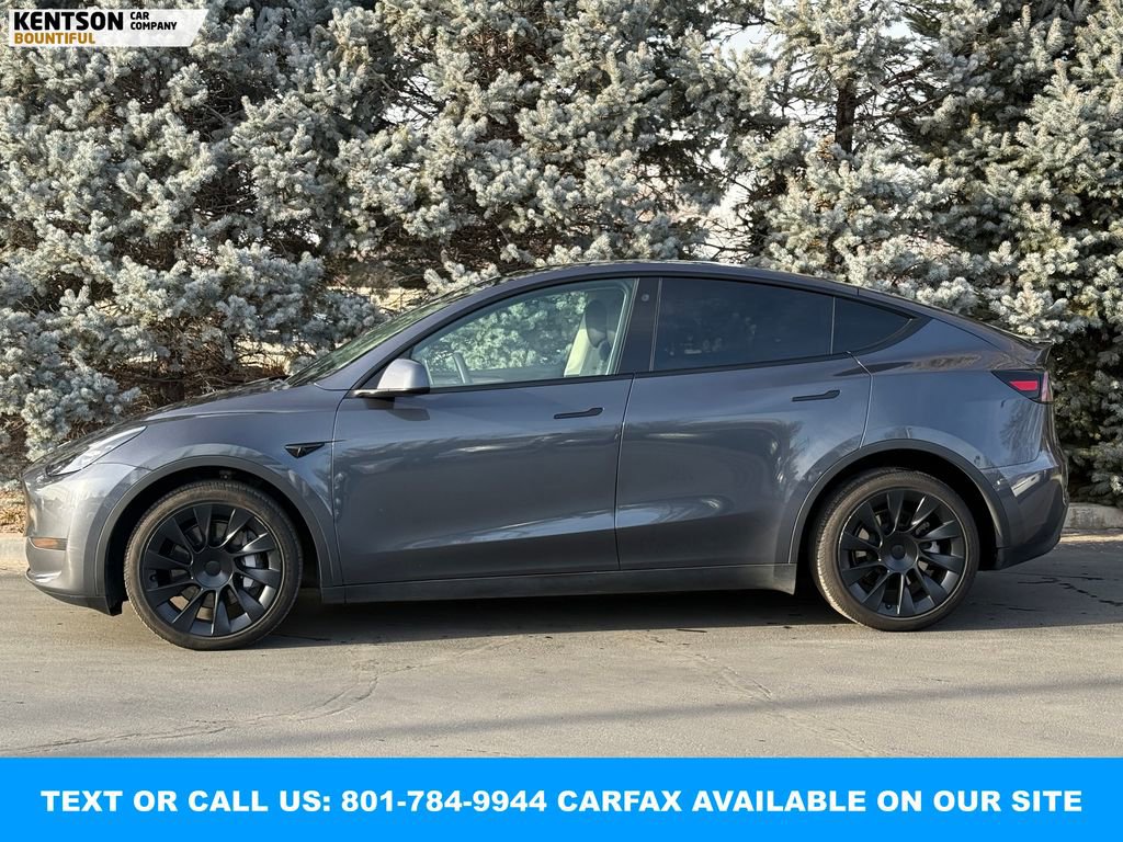 Used 2023 Tesla Model Y Long Range image 3