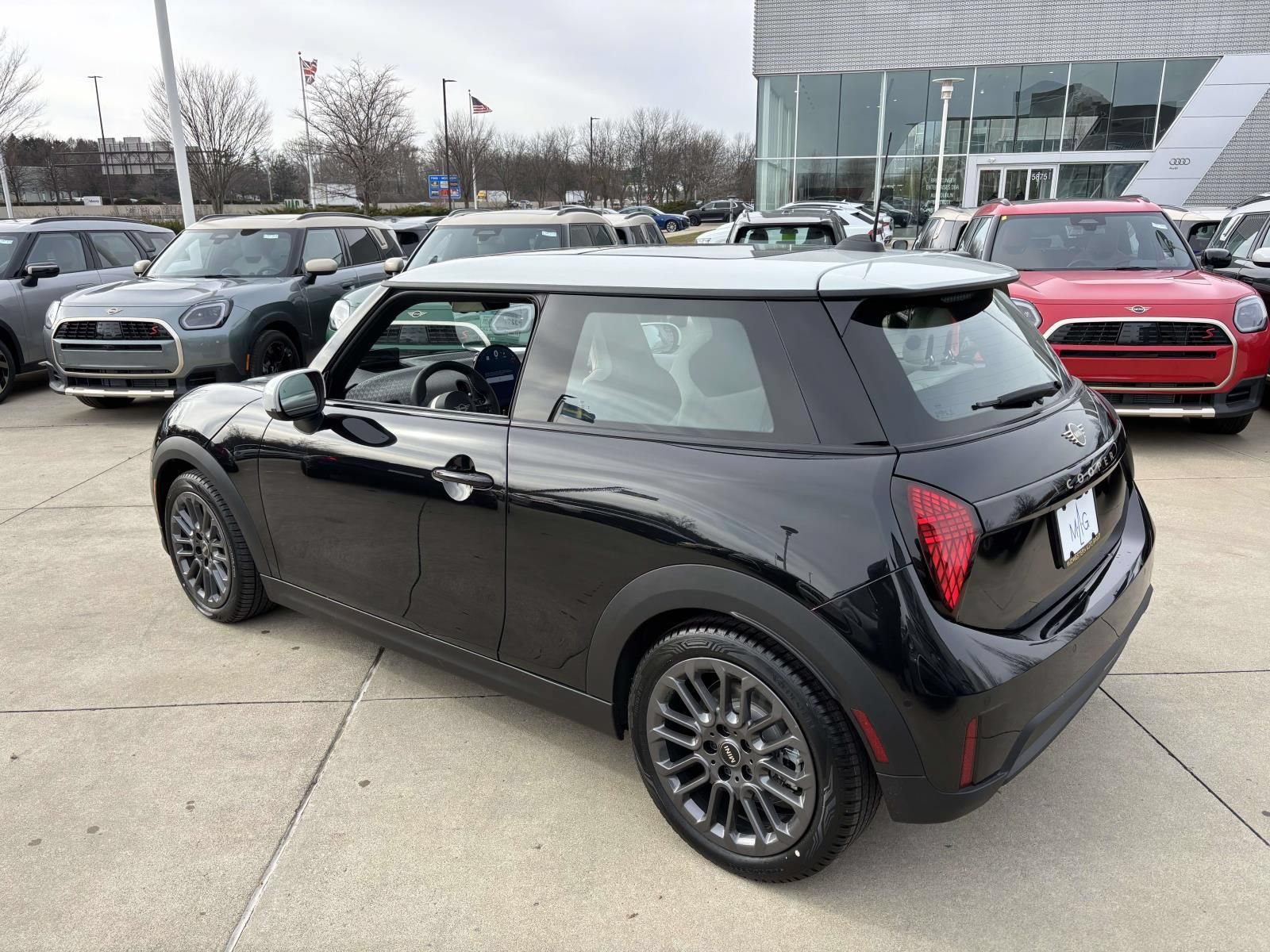 New 2026 MINI Cooper 2-Door Hardtop FWD image 5