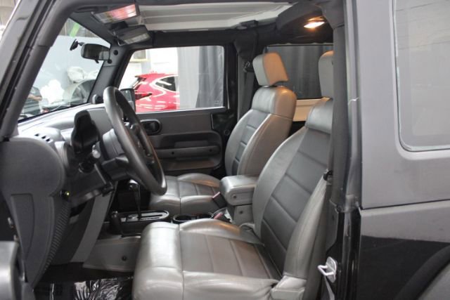 Used 2009 Jeep Wrangler X AWD/4WD image 8