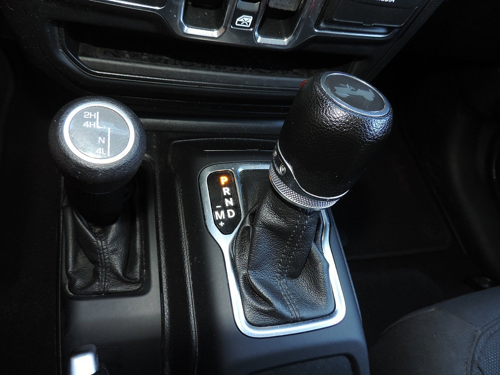 Used 2020 Jeep Wrangler Unlimited Sport S AWD/4WD image 20