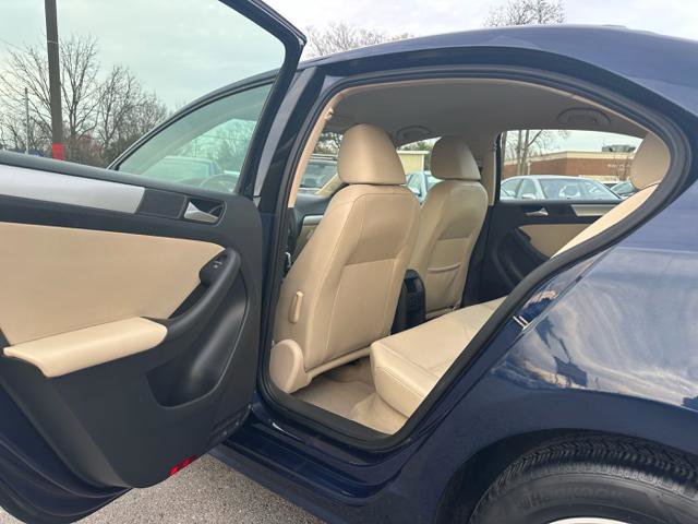 Used 2014 Volkswagen Jetta SE FWD image 13