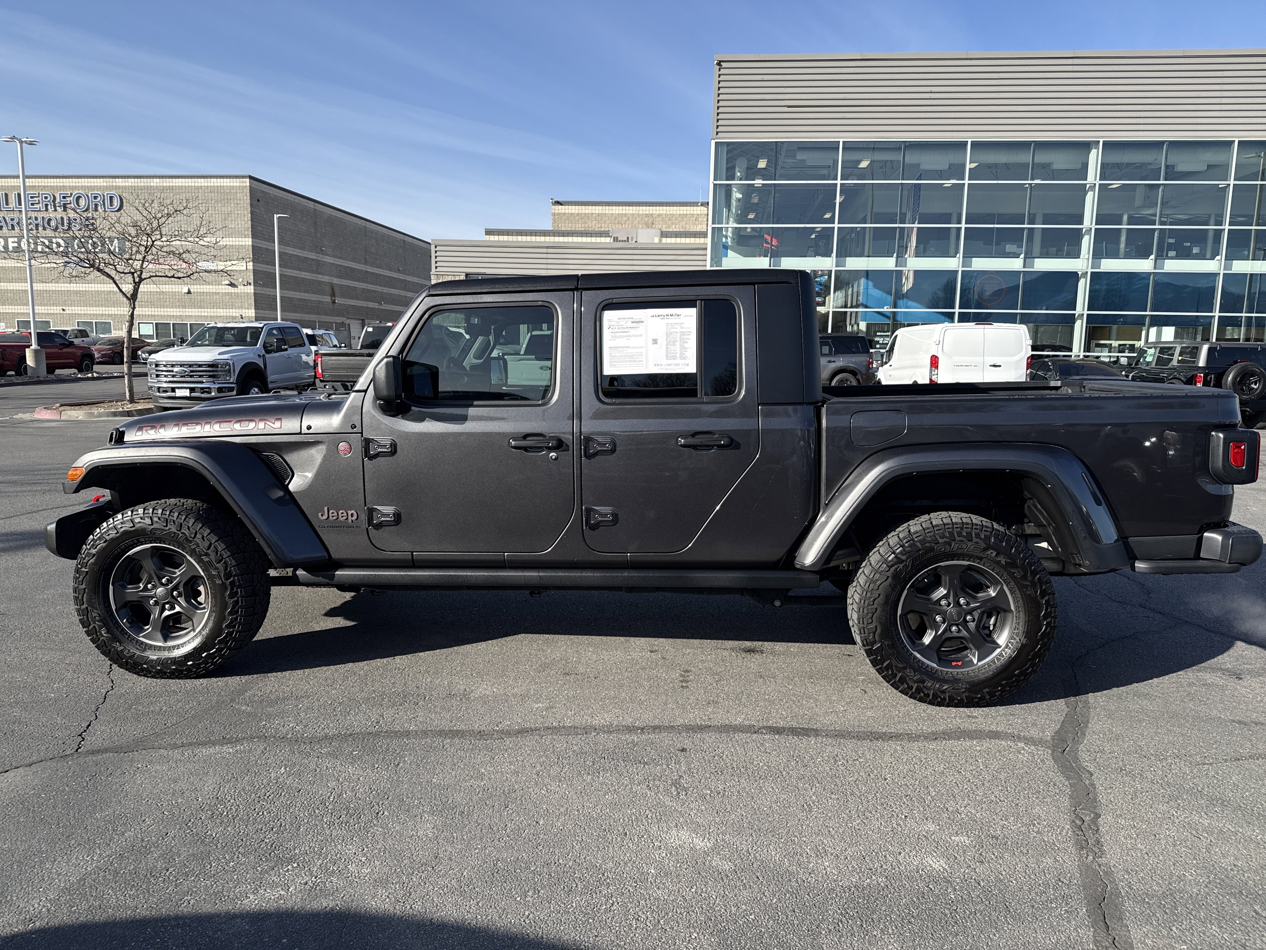 Used 2023 Jeep Gladiator Rubicon w/ Cold Weather Group image 2