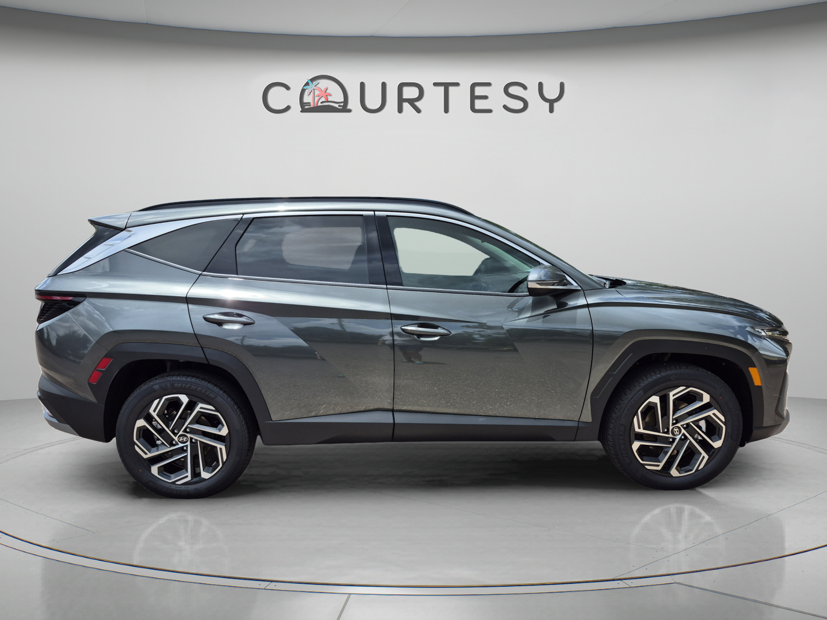 New 2026 Hyundai Tucson Limited AWD/4WD image 6
