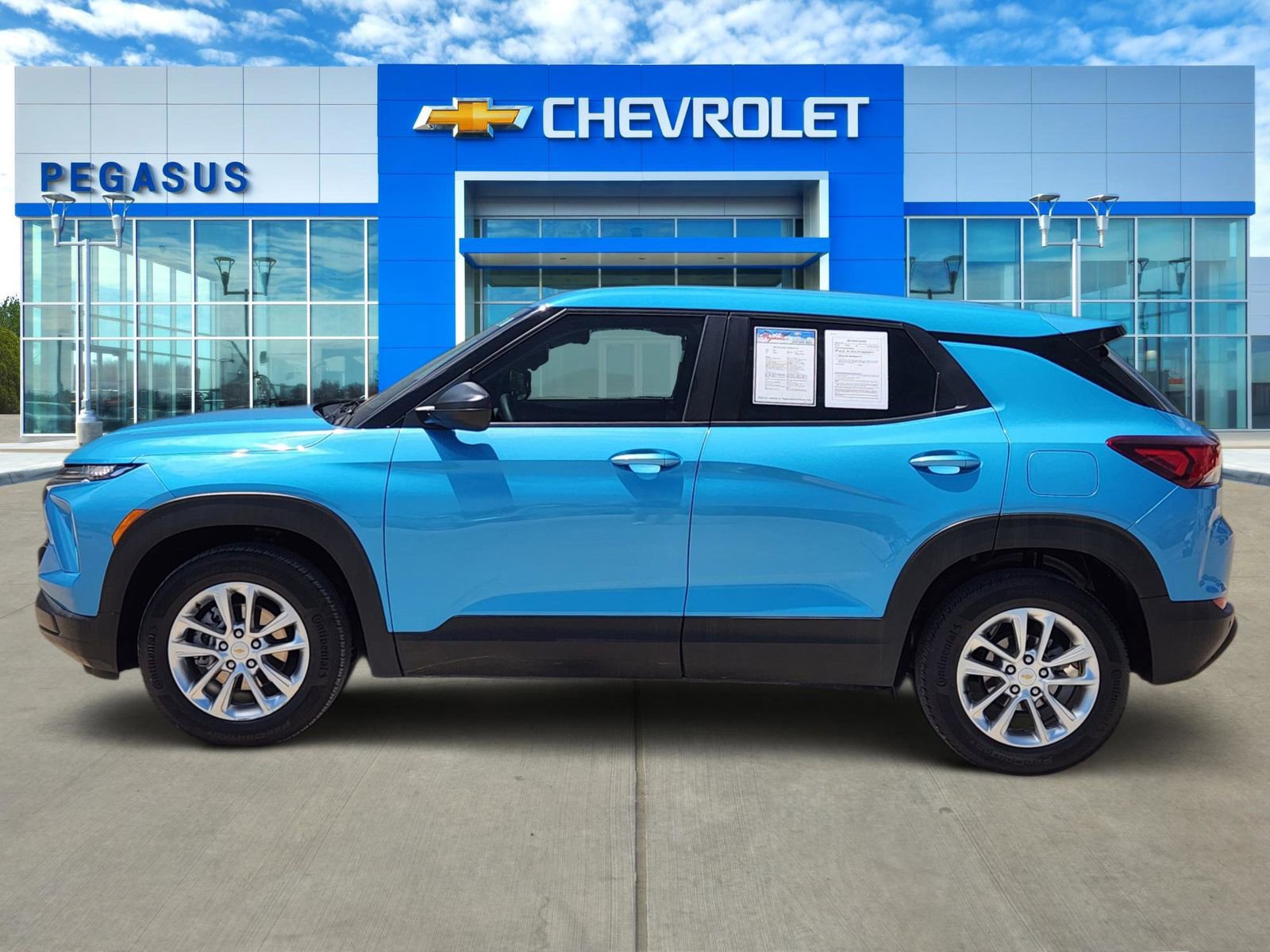 Used 2026 Chevrolet TrailBlazer LS w/ LS Confidence Package FWD image 3