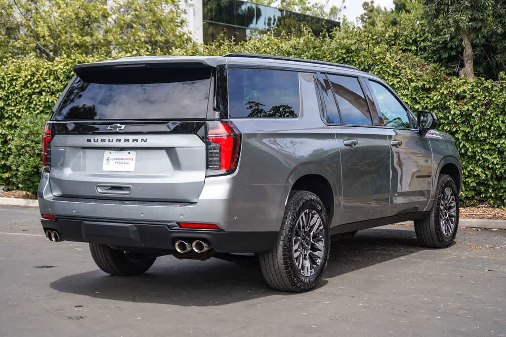 Used 2025 Chevrolet Suburban Z71 AWD/4WD image 6