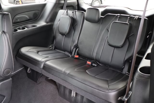 Used 2026 Chrysler Pacifica Select AWD/4WD image 53