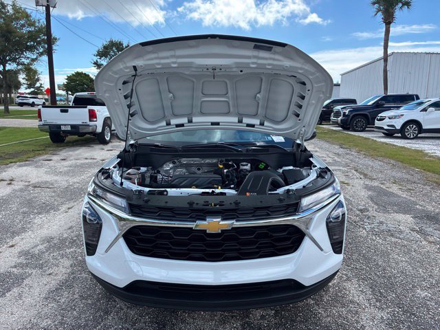 Used 2026 Chevrolet Trax LS FWD image 20