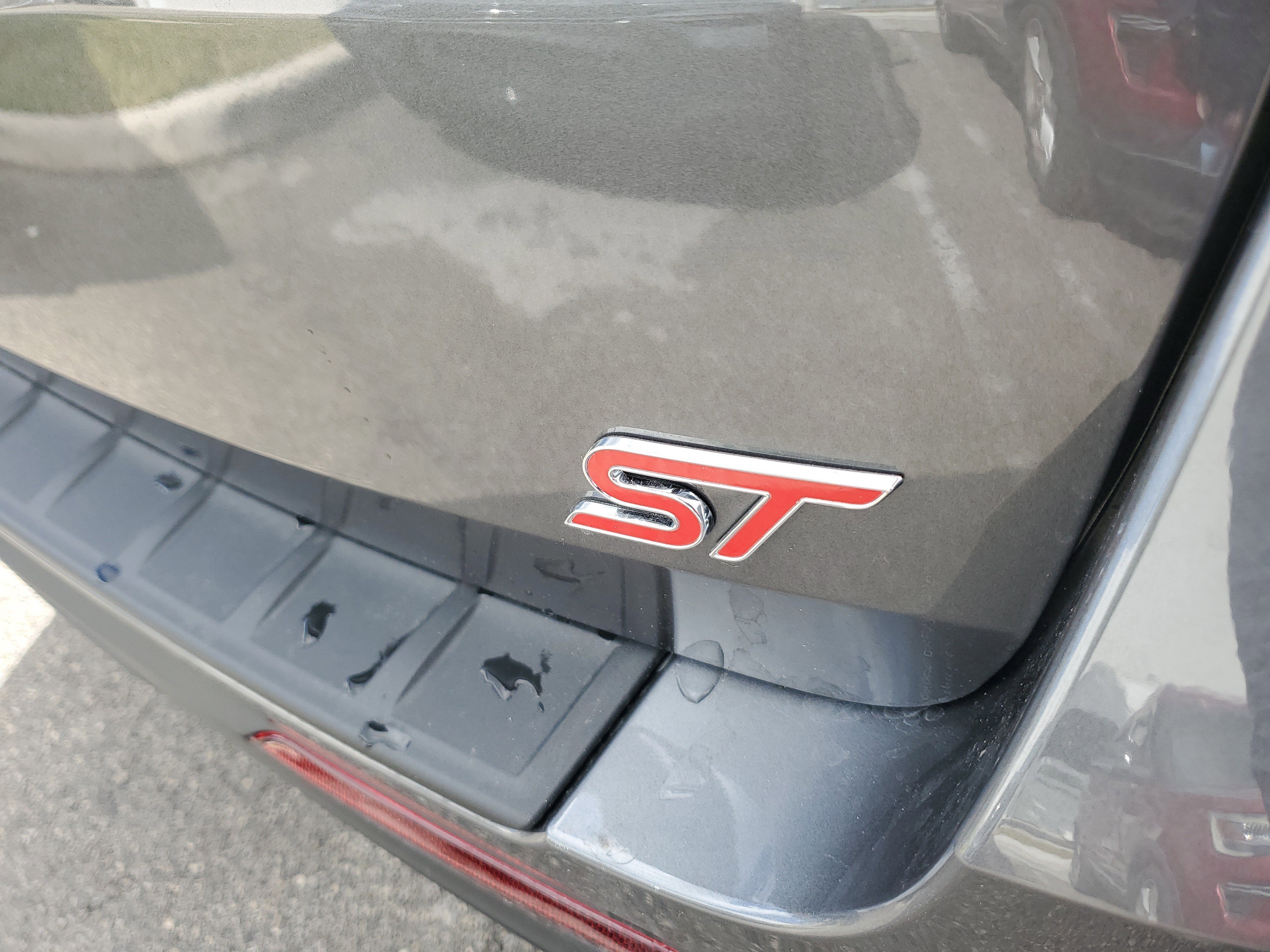 New 2026 Ford Explorer ST w/ Sun And Sound Package image 7