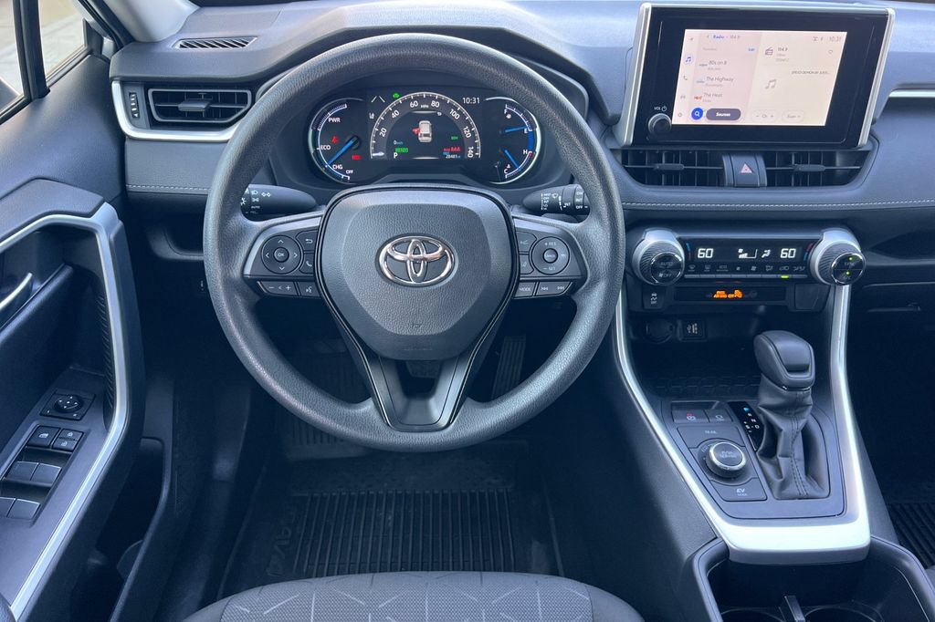 Certified 2025 Toyota RAV4 XLE AWD/4WD image 16