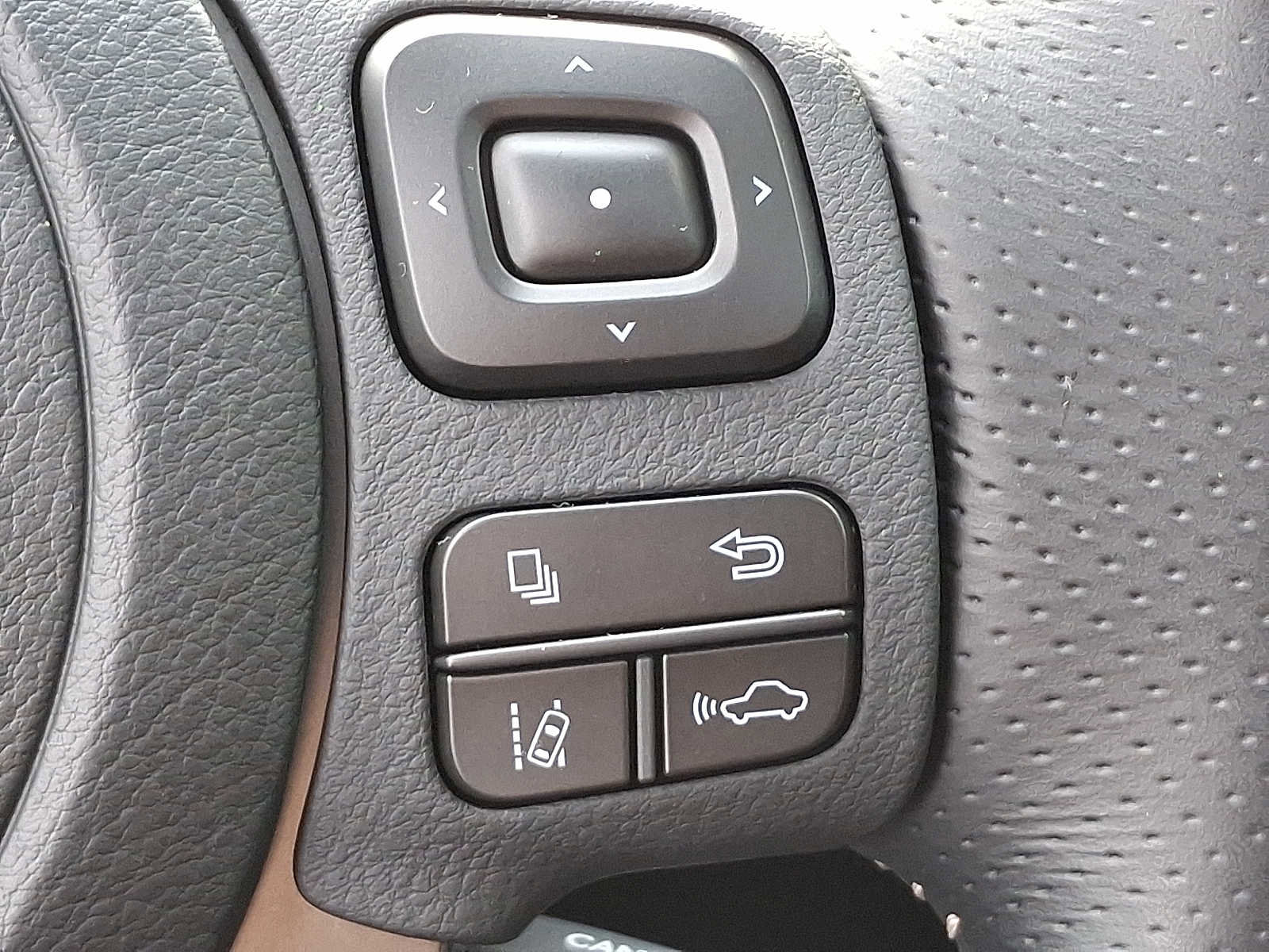 Used 2023 Lexus IS 350 F Sport w/ Memory Package image 23