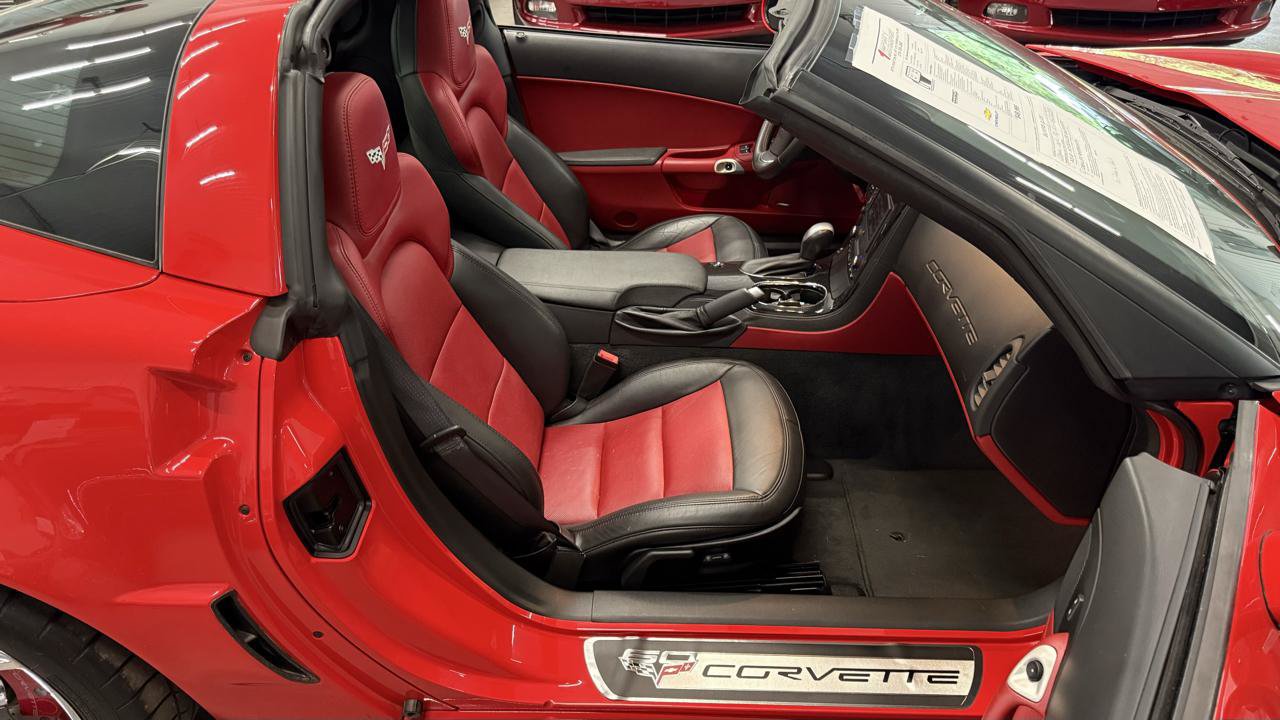 Used 2013 Chevrolet Corvette Grand Sport w/ 2LT Preferred Equipment Group RWD image 36
