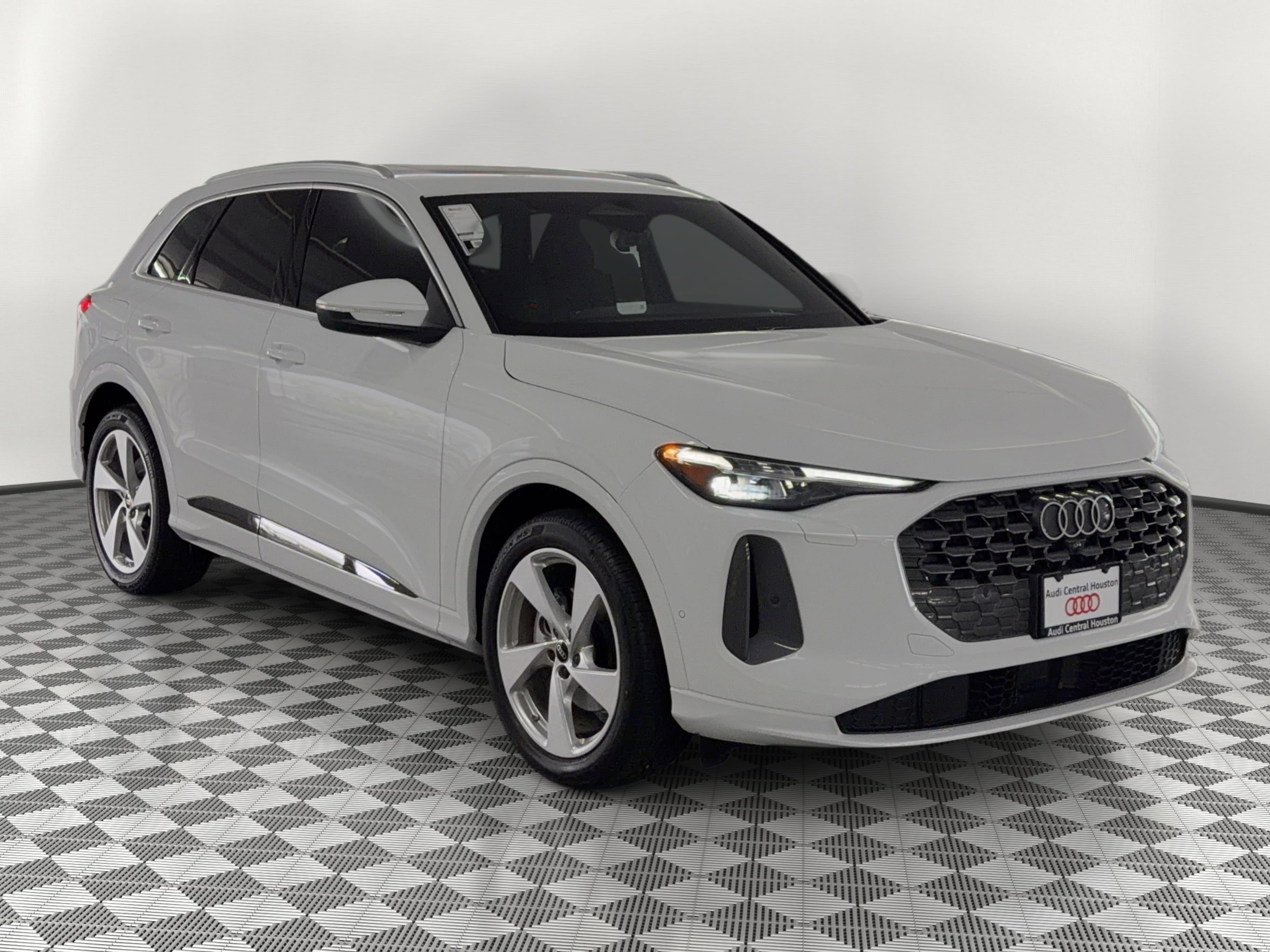 New 2025 Audi Q5 Prestige image 7