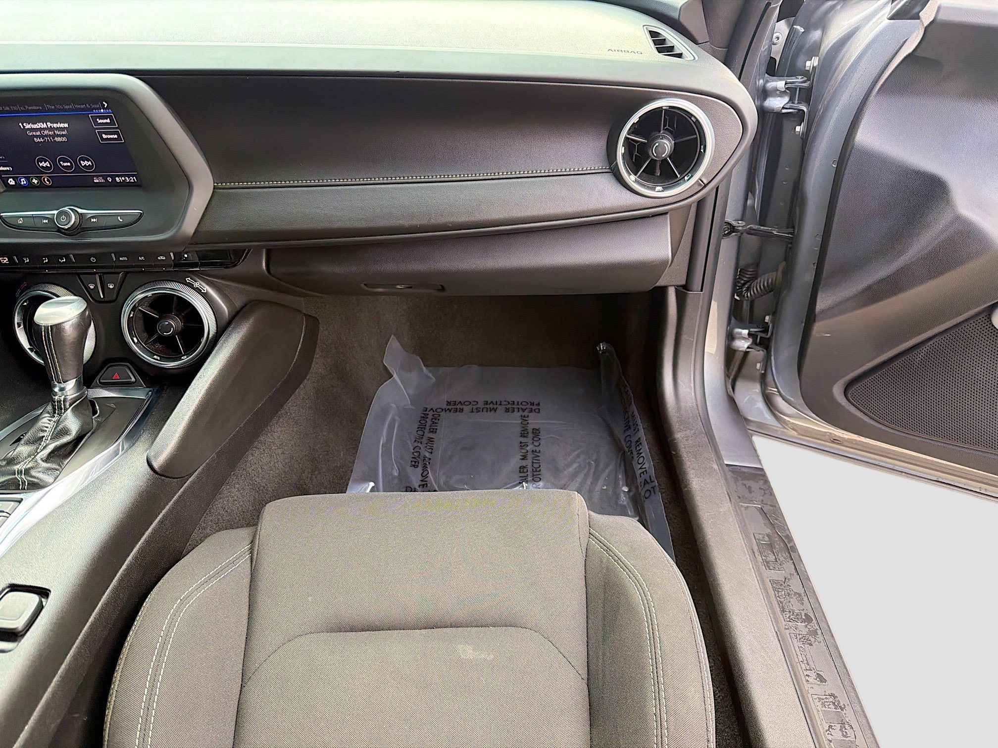 Used 2020 Chevrolet Camaro LT image 18