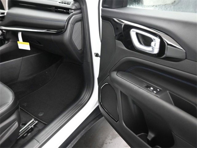 New 2026 Jeep Compass Latitude image 24