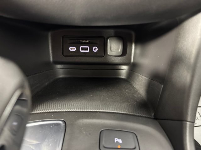Used 2024 Chevrolet Equinox LT FWD image 36