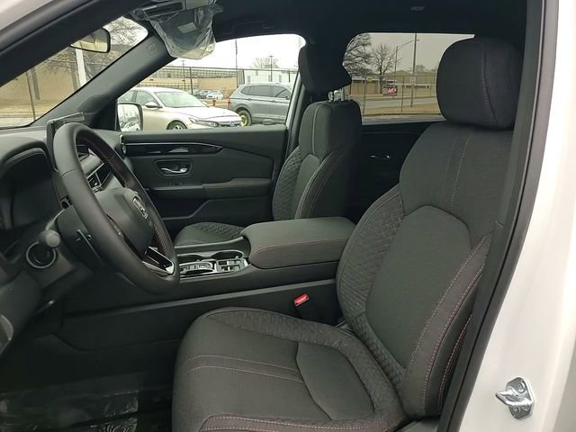 New 2026 Honda Pilot Sport image 12