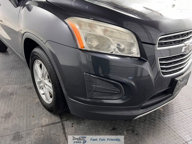 Used 2016 Chevrolet Trax LT w/ LT Convenience Package FWD image 8