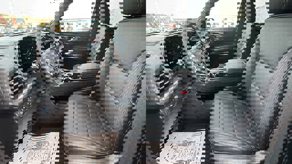 New 2026 Chevrolet Traverse LT w/ Midnight/Sport Edition image 10