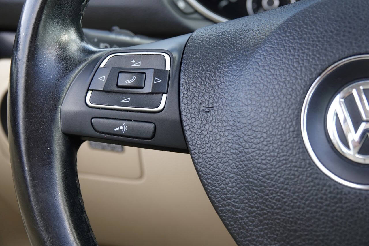 Used 2012 Volkswagen Jetta TDI FWD image 68