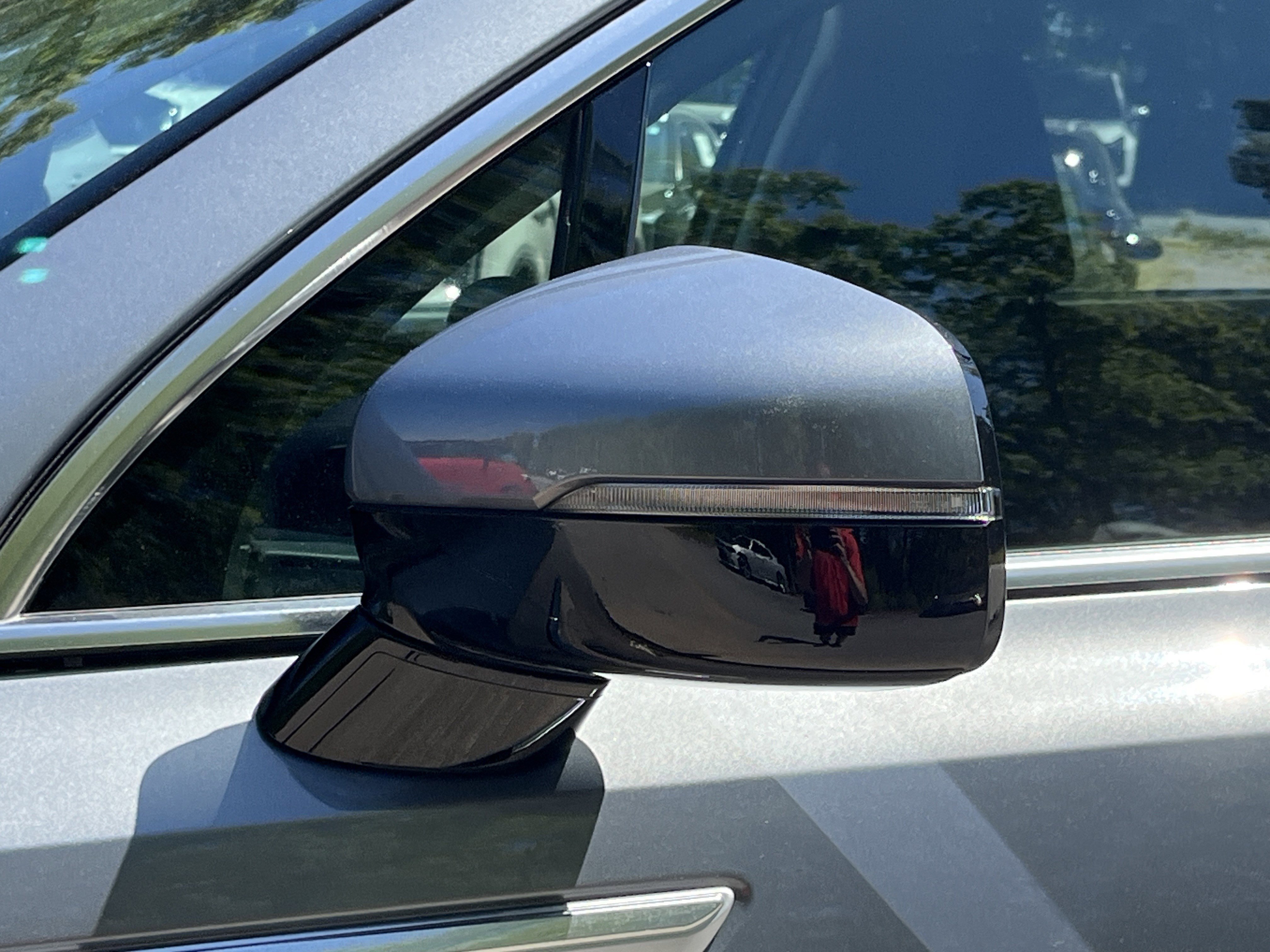 Certified 2025 Kia Sorento LX image 28