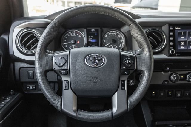 Used 2020 Toyota Tacoma TRD Sport w/ Technology Package image 9