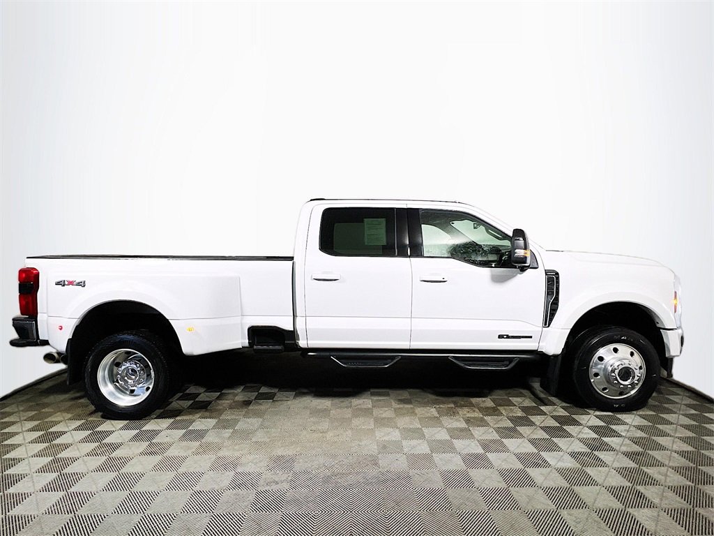Used 2024 Ford F450 Lariat w/ Camper Package image 9